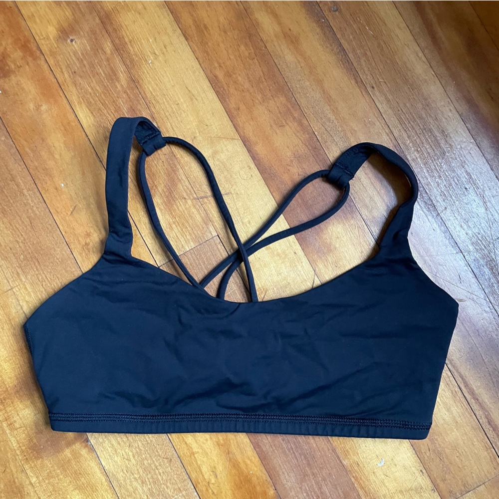Lululemon Free to Be Bra